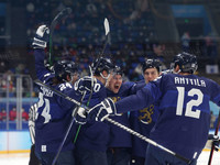 Хоккей: Финляндия выиграла олимпийское золото, обыграв в финале сборную ОКР