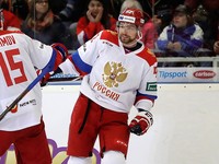 Игрок сборной России попал в скандал из-за видео с белым порошком и спящей девушкой