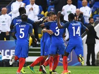 Товарищеские матчи: Франция победила Камерун, Швеция сыграла вничью со Словенией