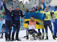Мужская сборная Украины выиграла лыжную эстафету в последний день Паралимпиады