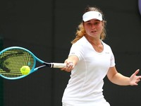 Снигур проиграла в полуфинале турнира ITF в Кальви