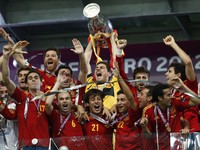 Названа символическая сборная Евро-2012, Иньеста - лучший игрок