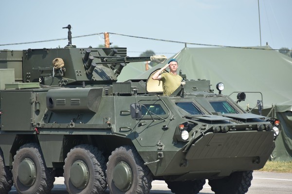 Военных будут готовить к параду целых 1,5 месяца