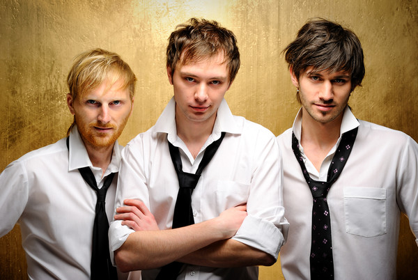 korporativnaya-pyanka-seks-barin-ebet-prislugu