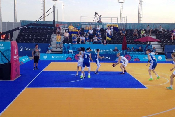 Украинки - в полуфинале соревнований по баскетболу