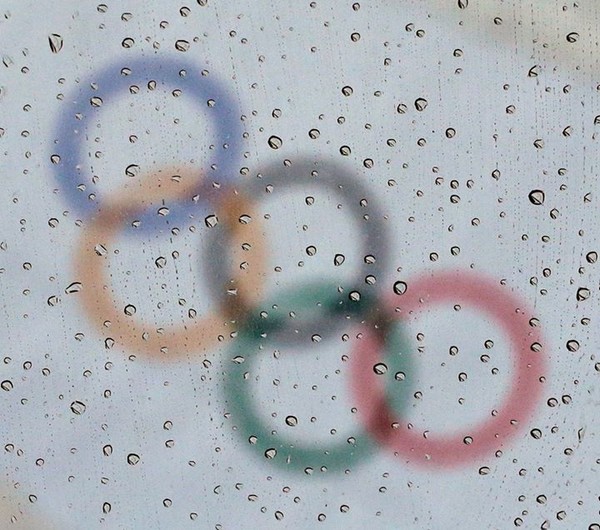 Олимпийцев со всего мира призывают бойкотировать закрытие Олимпиады в Сочи