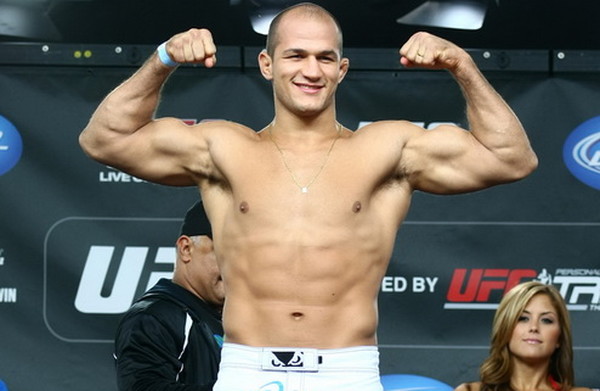 Обслуживание шейн дос сантос ремешках онлайн порно