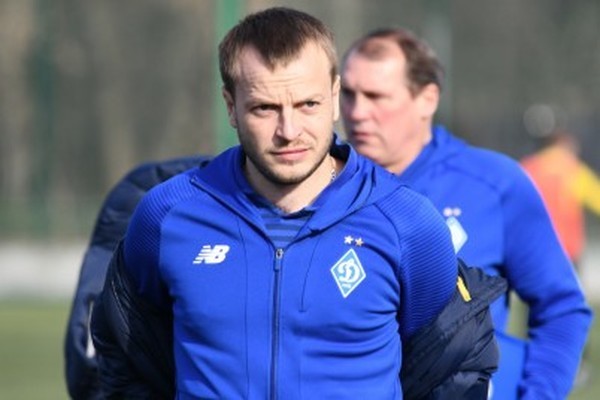 luchesku i gusev teplo pozdorovalis v vip lozhe na stadione dinamo futbol v ukraine novosti chempionata ukrainy po futbolu kubok ukrainy i superkubok sport bigmir net