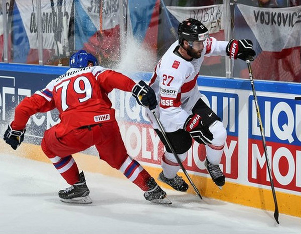ЧМ по хоккею: США сильнее России, Швейцария обыграла Швецию