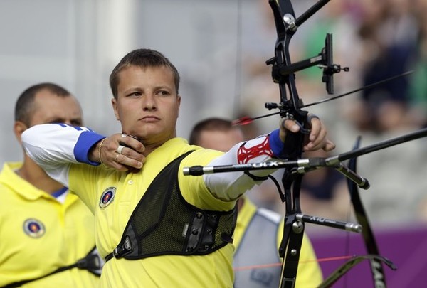 Украинский лучник уверенно победил олимпийского чемпиона Лондона-2012