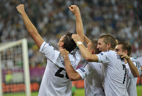 Немцы выиграли все три матча Евро-2012