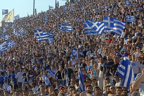 Греция из-за беспорядков на стадионах может быть исключена из ФИФА и УЕФА