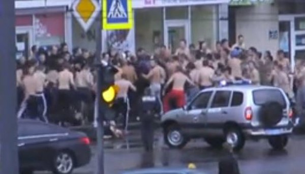 Милиция задержала 56 участников драки между фанатами Металлиста и Динамо