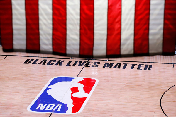 Игроки НБА бойкотируют матчи из-за расизма