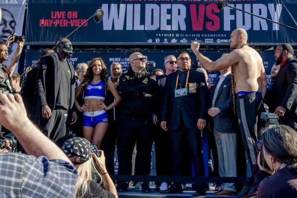 Деонтей Уайлдер и Тайсон Фьюри на взвешивании