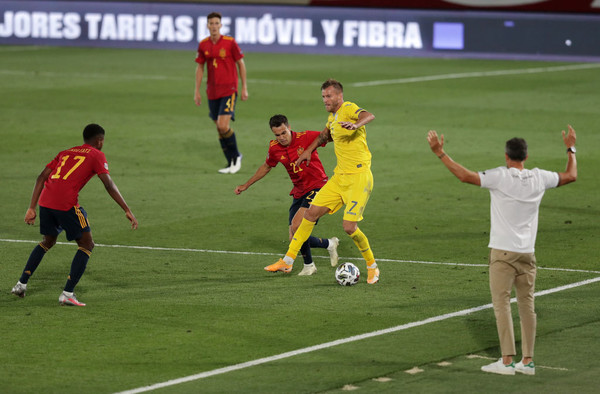 Украина и Испания определились с составами на очный матч