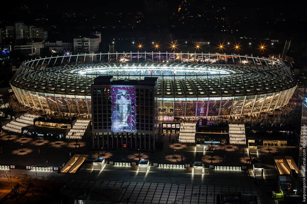 НСК Олимпийский в этом сезоне стал домашним стадионом для Динамо и Днепра