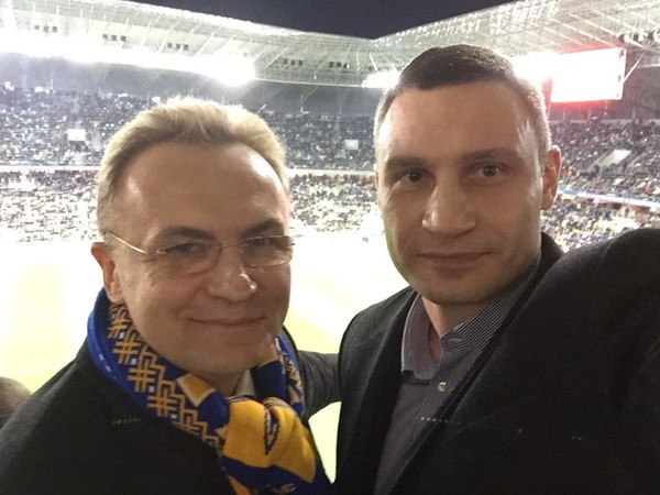 Виталий Кличко вместе с мэром Львова Анреем Садовым