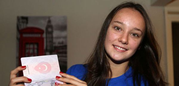 Виктория Солнцева с турецким паспортом