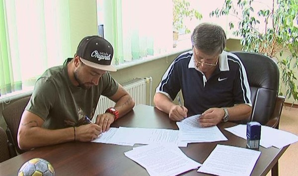 Антонов подписал контракт с Черноморцем