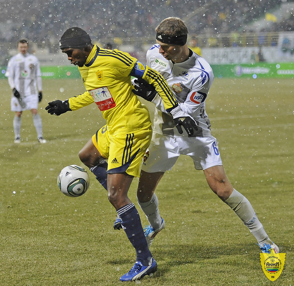 eto o vse by izumilis esli by uznali kakie zvezdy sprashivayut menya ob anzhi futbol rossii chempionat rossii po futbolu turnirnaya tablica raspisanie i rezultaty matchej sport bigmir net