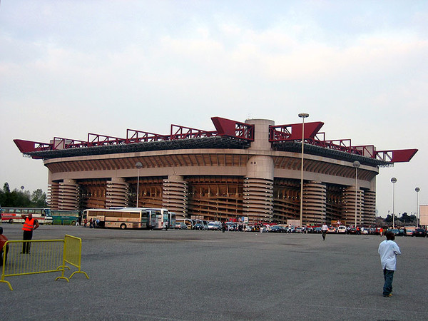 Миланский стадион Джузеппе Меацца / Сан-Сиро
