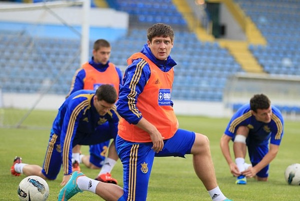 Игроки сборной Украины сосредоточенно тренировались на стадионе Под Горица