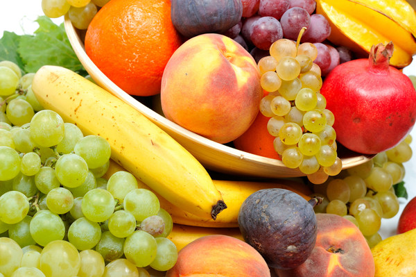 Не стоит, сидя на диете, питаться исключительно фруктами