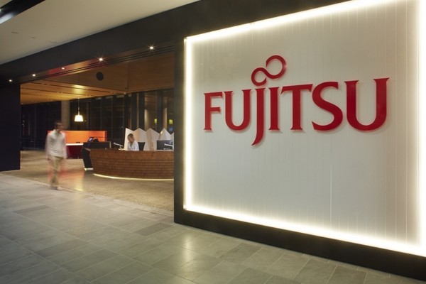 Fujitsu избавится от мобильного бизнеса