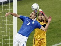 UEFA выплатит Ювентусу компенсацию за травму Кьеллини в матче Евро-2012