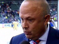 В России тренер хоккейного клуба во время интервью заканчивал предложения матом