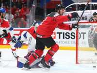 ЧМ по хоккею: Канада разгромила Чехию на пути в финал