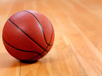 Как правильно выбрать баскетбольный мяч