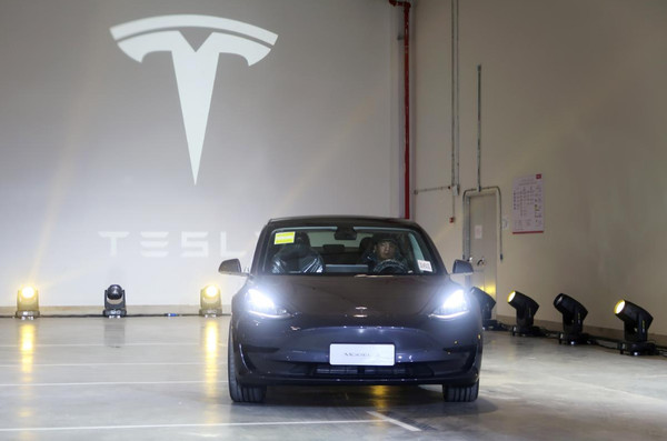 Тесла может перейти на литий - железо - фосфатные батареи в производстве своих электромобилей на шанхайской фабрике
