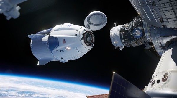 Crew Dragon полетит на МКС с экипажем