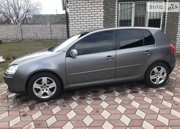 Volkswagen продолжает оставаться на первом месте среди подержанных авто для украинцев