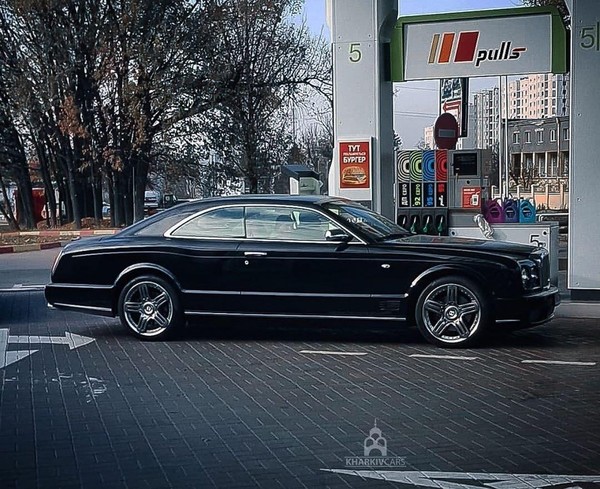 Скорее всего автомобиль ранее принадлежал мэру Харькова Геннадию Кернесу