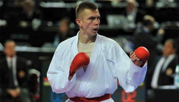 Украинец Чеботарь выиграл серебро чемпионата мира по каратэ