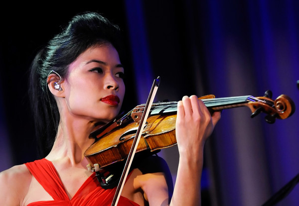 FIS дисквалифицировала скрипачку Ванессу Мэй на 4 года