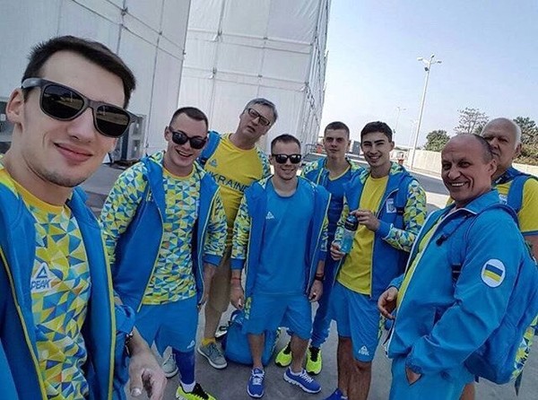 Украинские гимнасты не обращают внимание на проблемы в олимпийской деревне