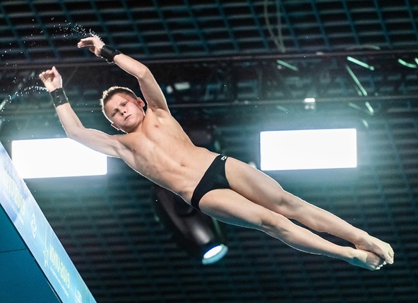 Украинский прыгун в воду Середа стал самым молодым чемпионом Европы в истории
