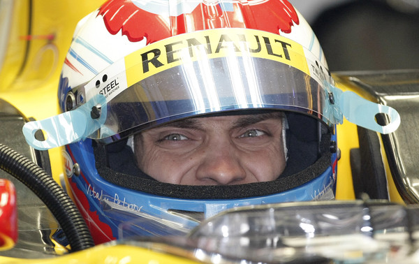Петров останется в Renault