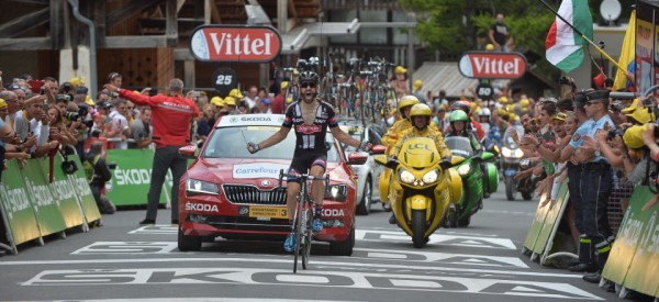 Перед началом Тур де Франс случился неприятный инцидент