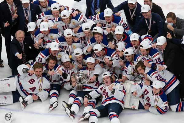 Сборная США - триумфатор молодежного чемпионата мира по хоккею