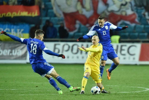 Дебют защитника Никиты Каменюки за сборную Украины