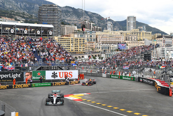 Гран-при Монако вообще пришлось отменить